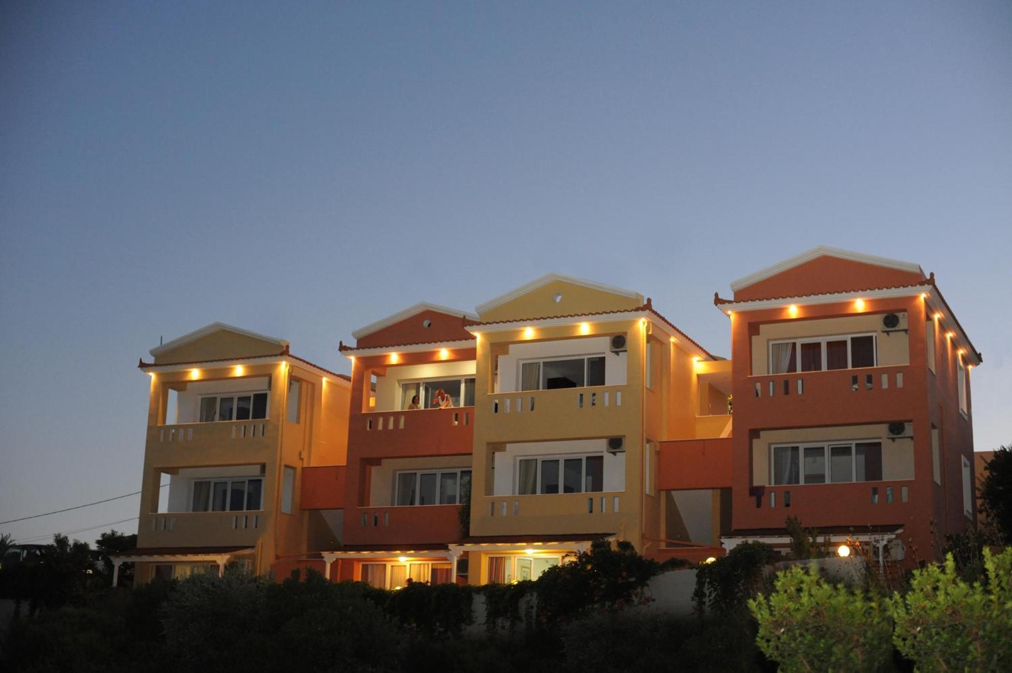 Yolanda Studios Paralia Agias Foteinis Bagian luar foto